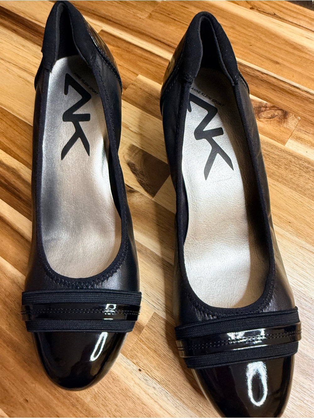 NWOT Anne Klein Black Patent Toe Slip-On block heel luxury office leather